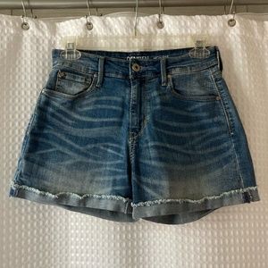 Levi's Denizen High-Rise Shorts